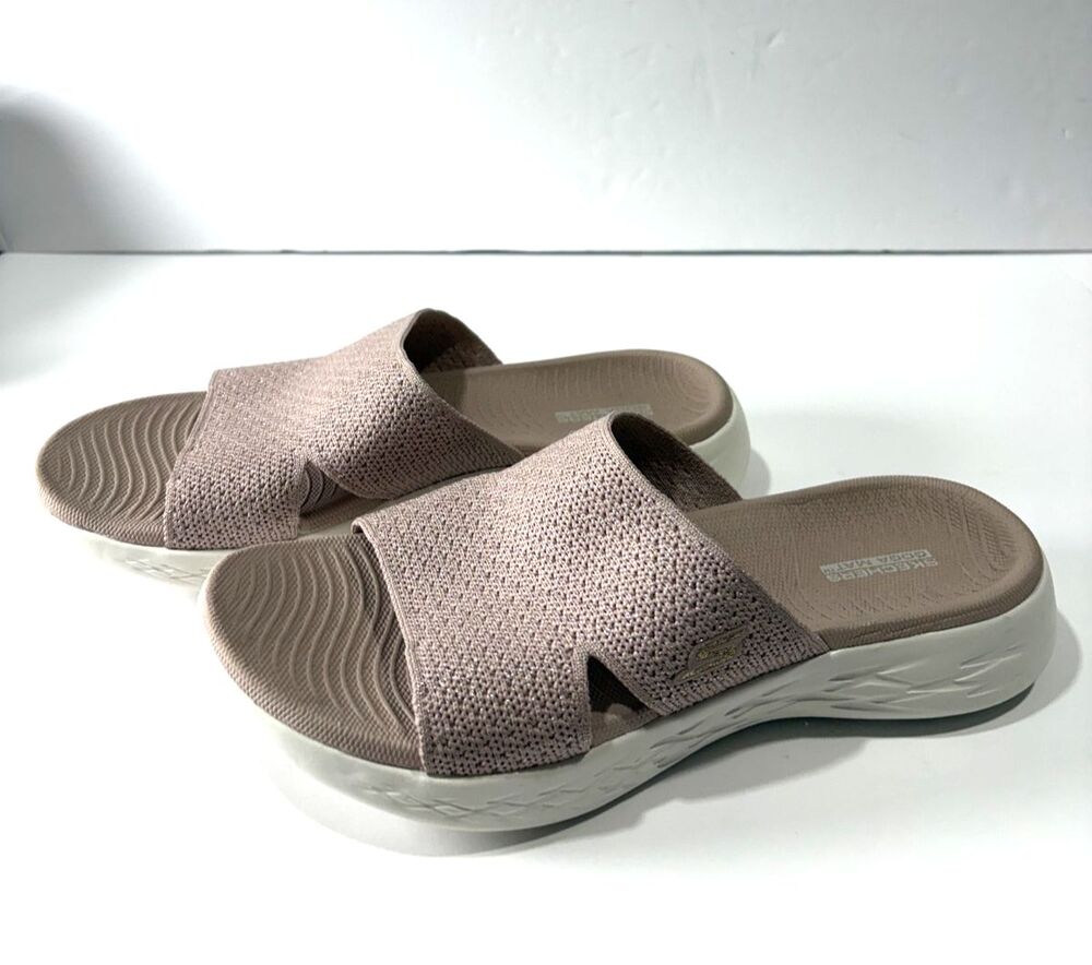 Skechers On The GO Women's Sporty Style Slip-On  Pink Rose Silver Sandals Sz 8